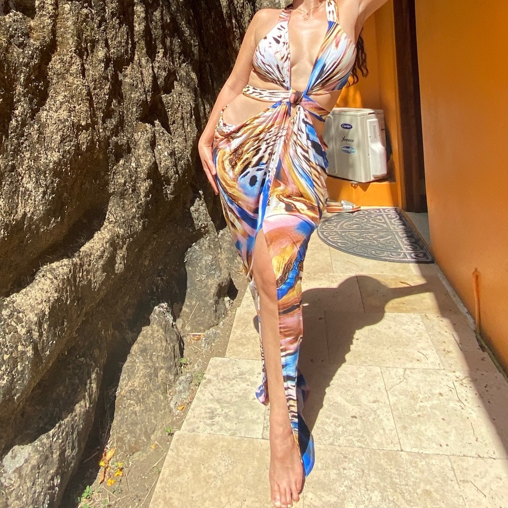Dress - Picture 5 of 8